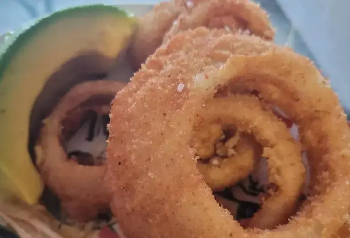 Air-Fried Onion Rings That Are Crispy, Flavorful, & Guilt-Free! 2 Crispy Air-Fried Onion Rings