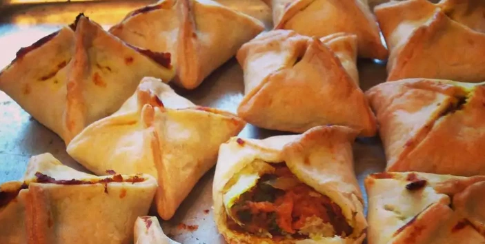 Samosa Cravings: Masterclass in Golden, Flaky Perfection 3 Samosa filling ideas
